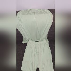 NWOT - Women's Soft, Comfy Pajama Set In Pastel Green 💚 Size Sm